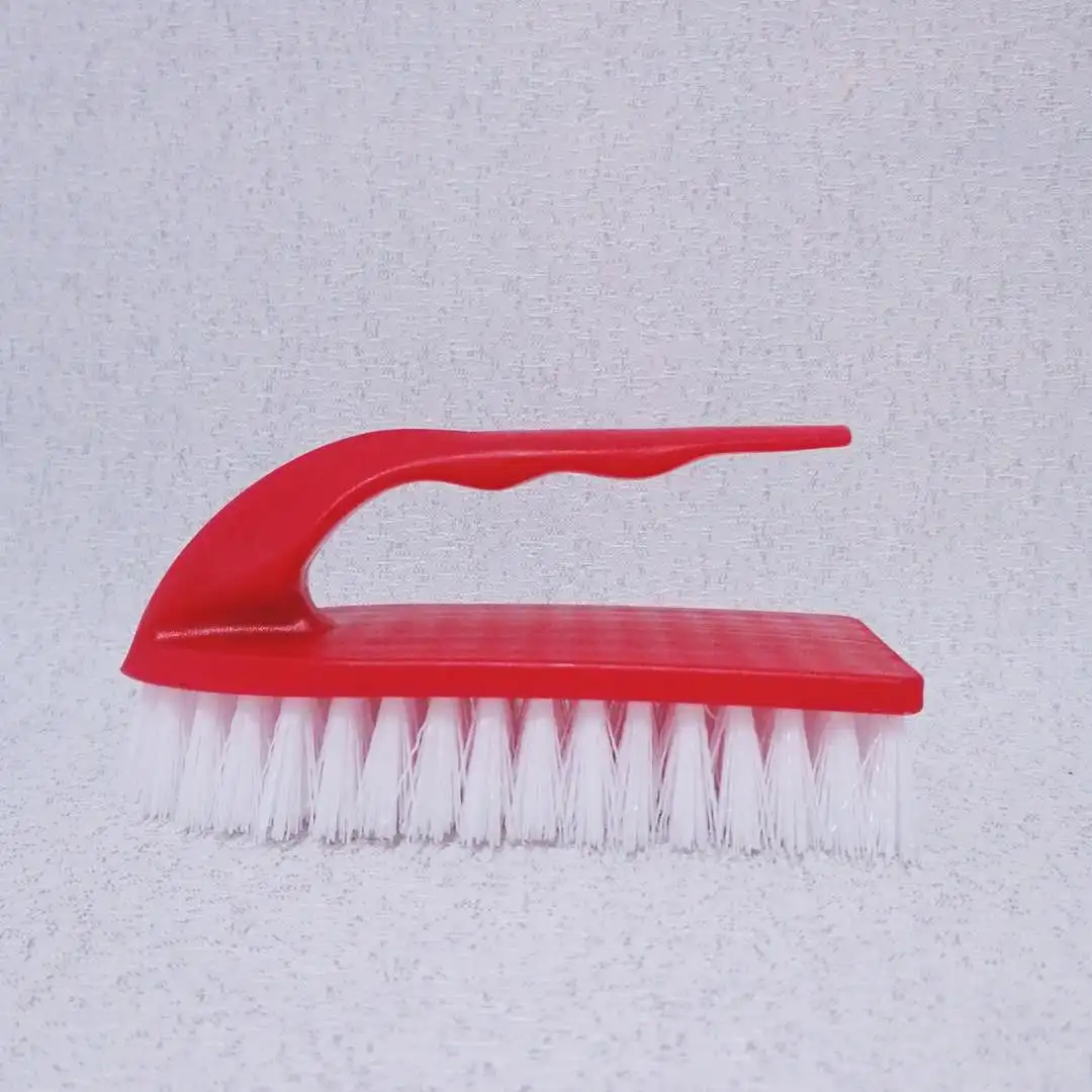 Пластиковая щетка для чистки пола