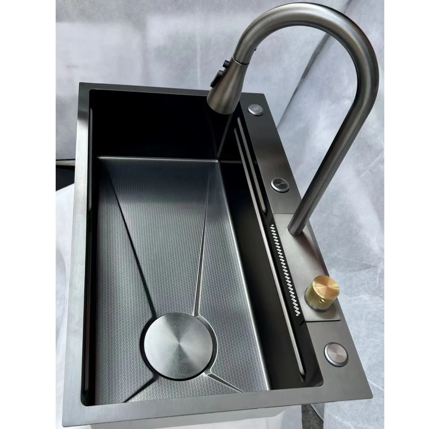 Black Embossed Flying Rain Design Matching Drain Basket Cutting Board Family Multifunctional Kitchen Sink