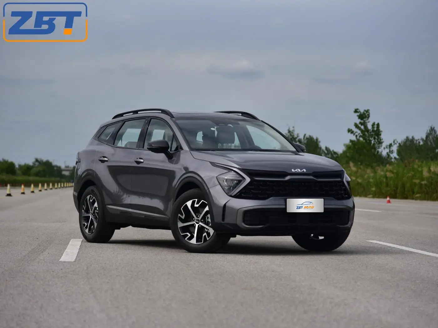 Китайский бензиновый автомобиль новый дизайн удобный 5-местный внедорожник Kia Sportage Подержанный