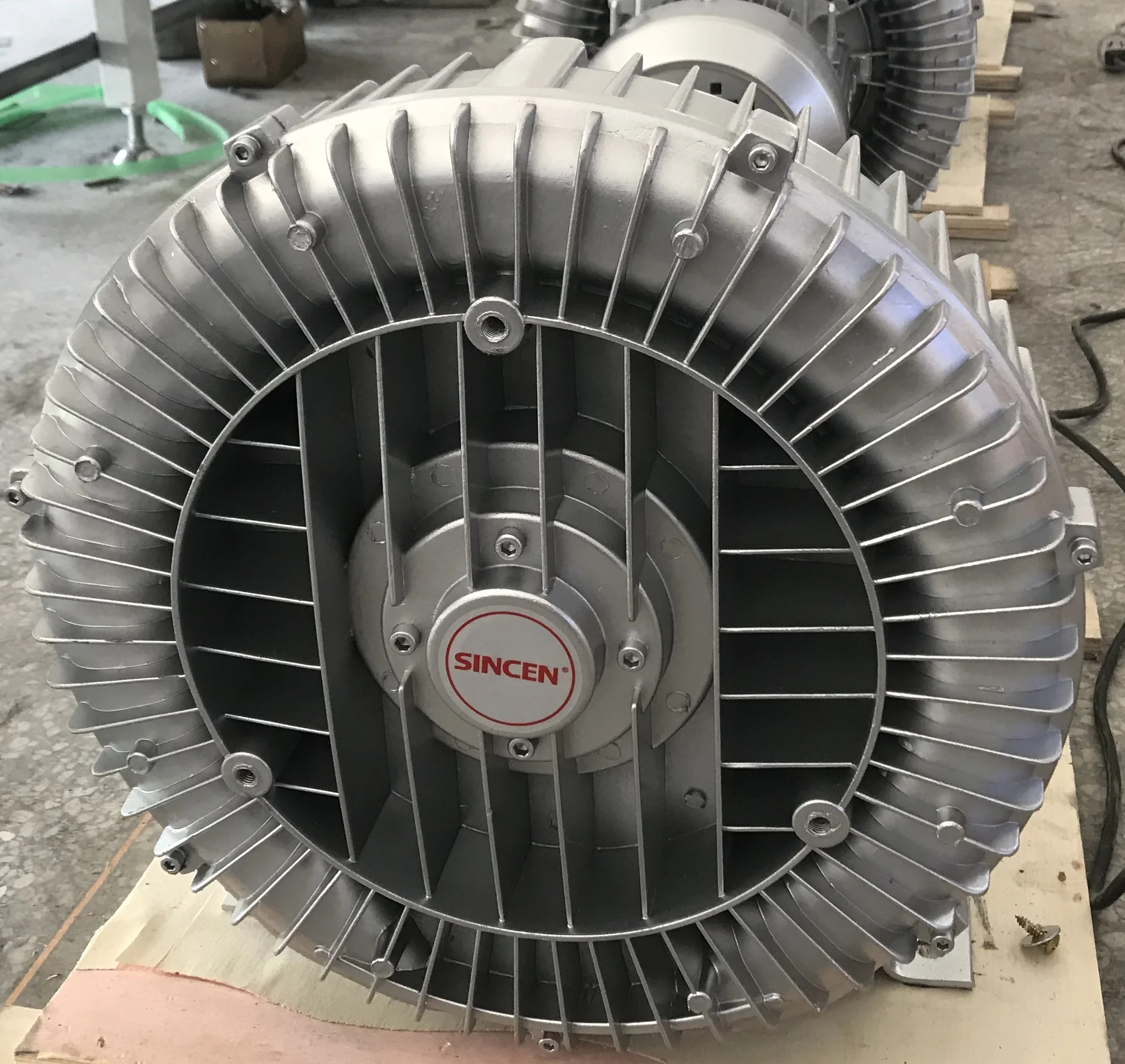 0.37KW high pressure vortex fan / air pump axial flow / vortex fan oxygen booster pump silent high pressure blower