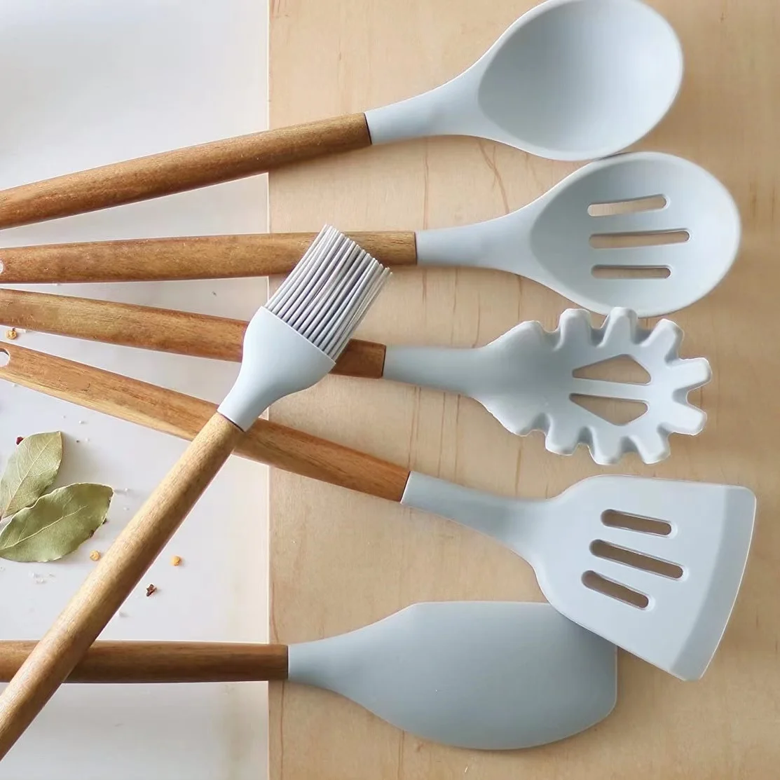 Heat Resistant Silicone Kitchen Tools Wooden Handle Mixing Cookware Kitchen Utensil Spatula Slotted Solid Spoon