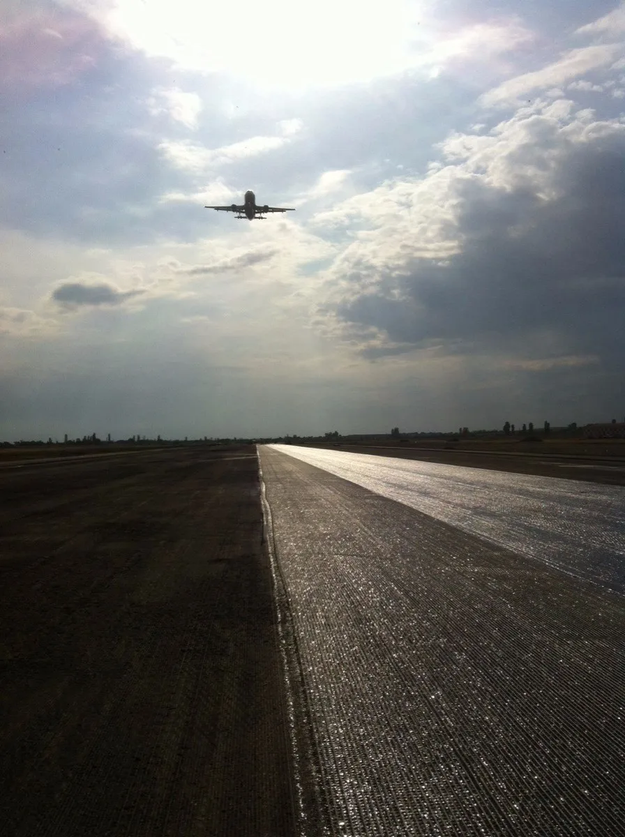 100% bitumen fiberglass geogrid asphalt road reinforcement 50-50KN/M