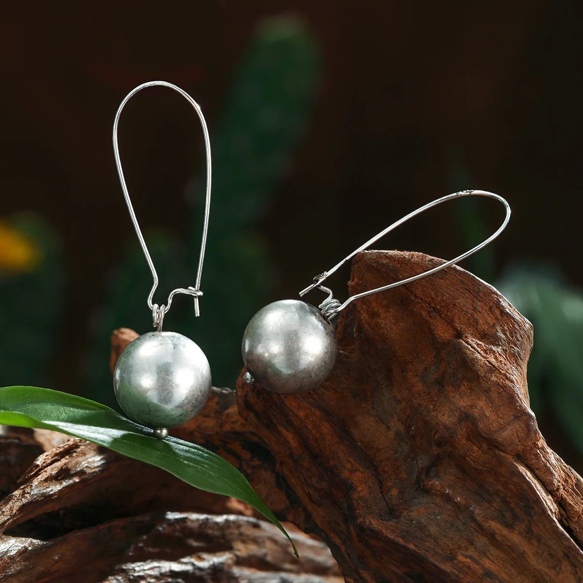 2024 Minimal long drop Antique silver ball earrings for women gifts wholesale