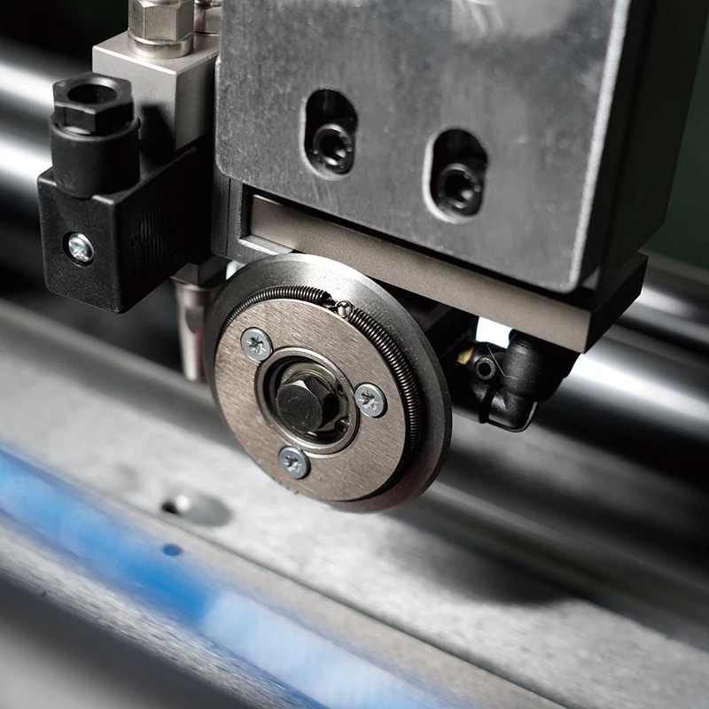 Heat shrink packaging automatic cash register thermal paper roll slitting cutting machine