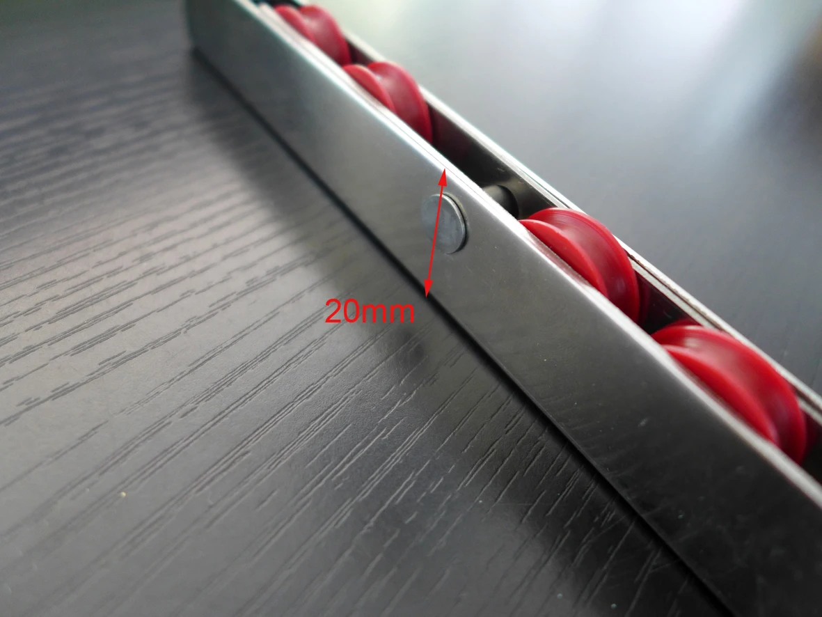 Sliding doors  track rollers wheels