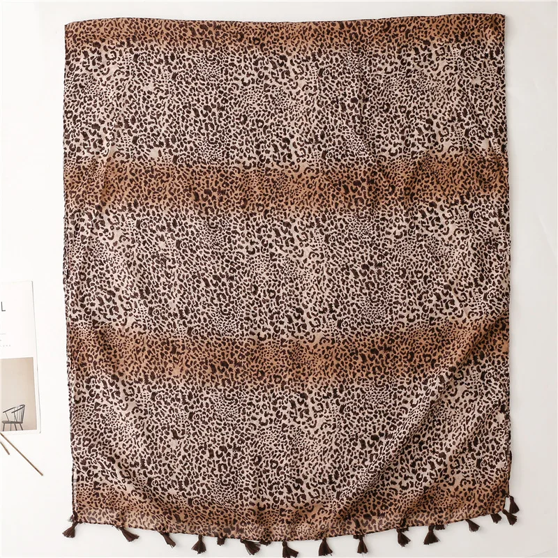 Newest Arrival Women Scarf Fashion Animal Leopard Soft Viscose Scarves Hijabs Brown Camel Leopard Pattern Printed Cotton Shawl