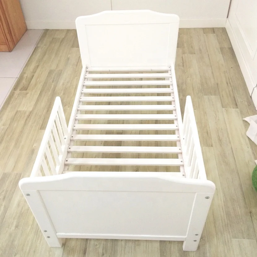 Custom made classic wood toddler bed cheap kids bed