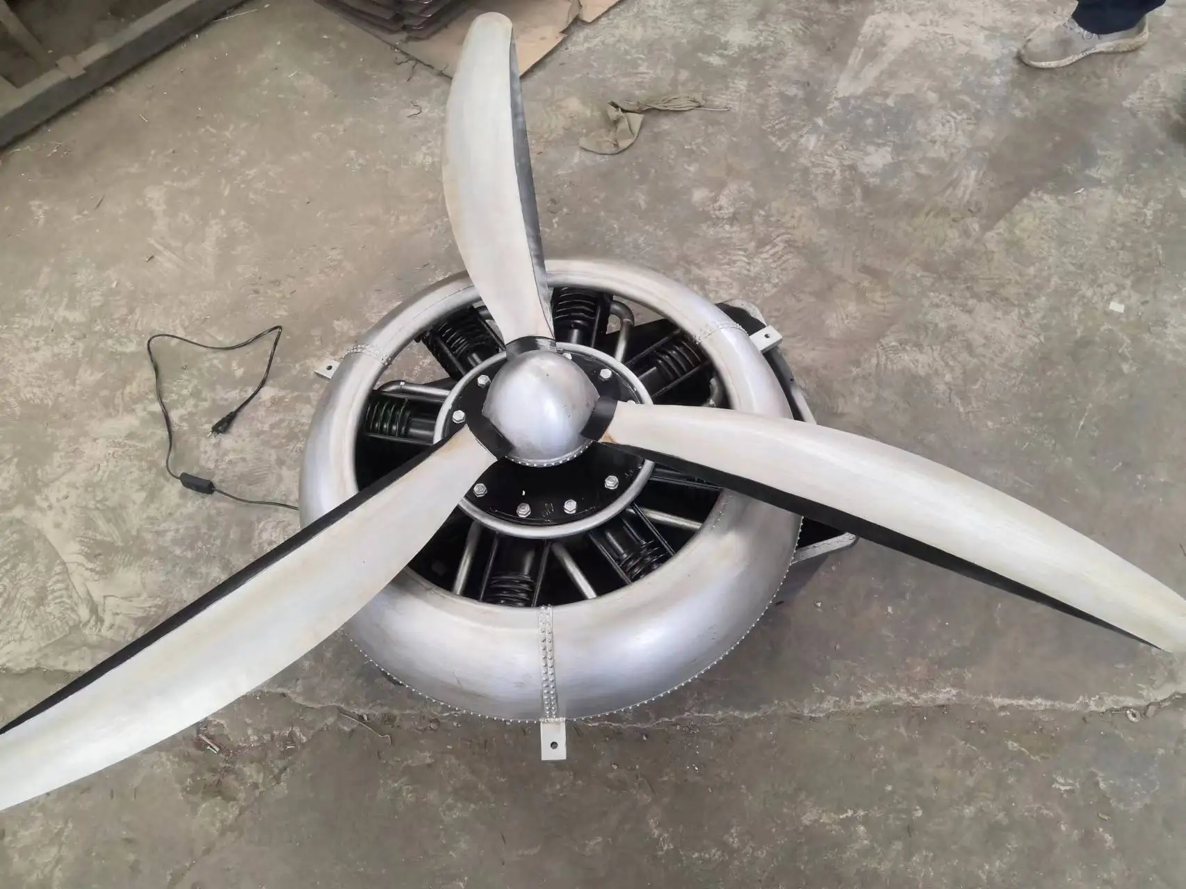 Antique Home Decor Ornament Electric propeller Crafted Metal Sculpture Iron Vintage Art Customized size