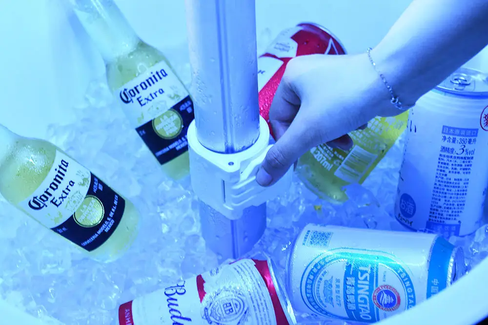 Outdoor Bar Cooler Table Hot Tub Side,Rattan Patio Built 7.5 Gallon Beer & Wine Cooler