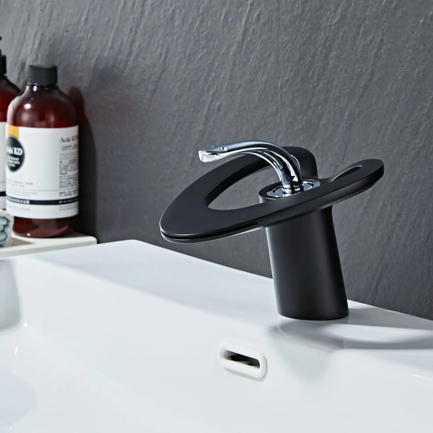 Deck Mount Black Chrome Water Faucet Brass Basin Tap With Single Hole