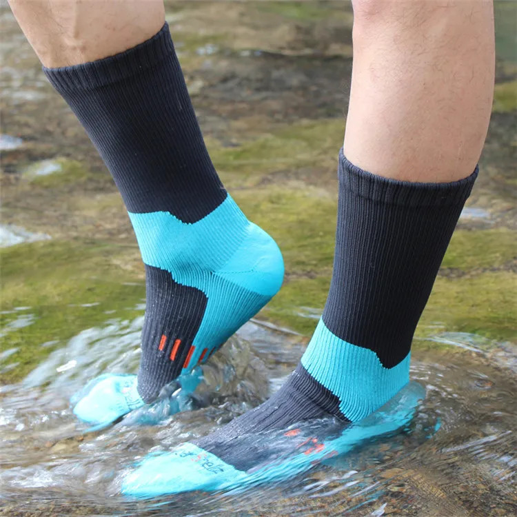 Mid-barrel skiing can wade water ventilation warm men and women outdoor waterproof socks