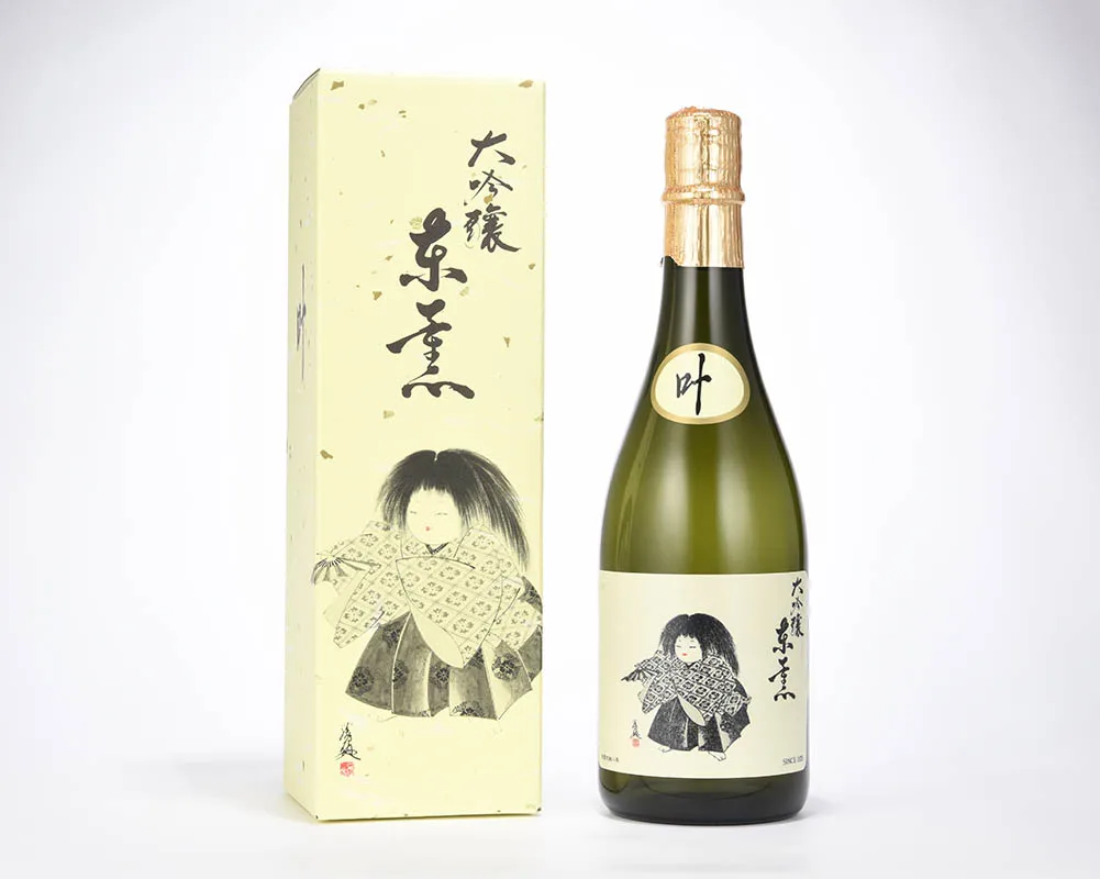 Premium sake rice wine fragrance fresh Japan drink beverage flavour