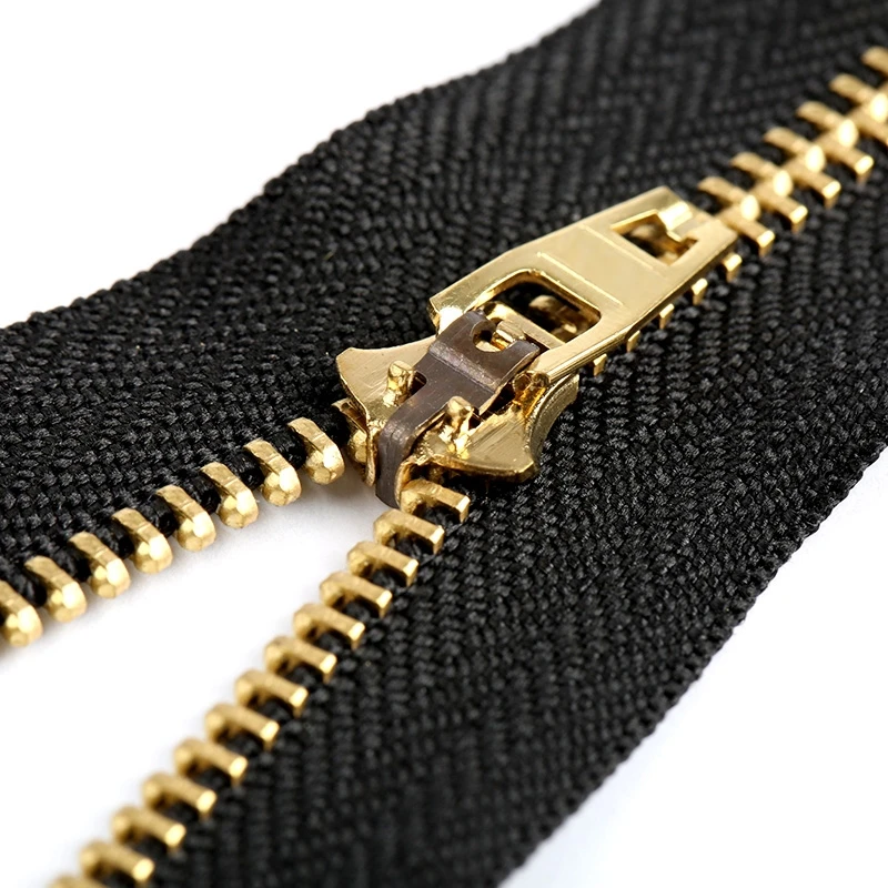 Manufacturer wholesale price #3 #5 #7 #8 #10 bag jacket metallic custom zippers custom color metal zipper roll zip for cloth