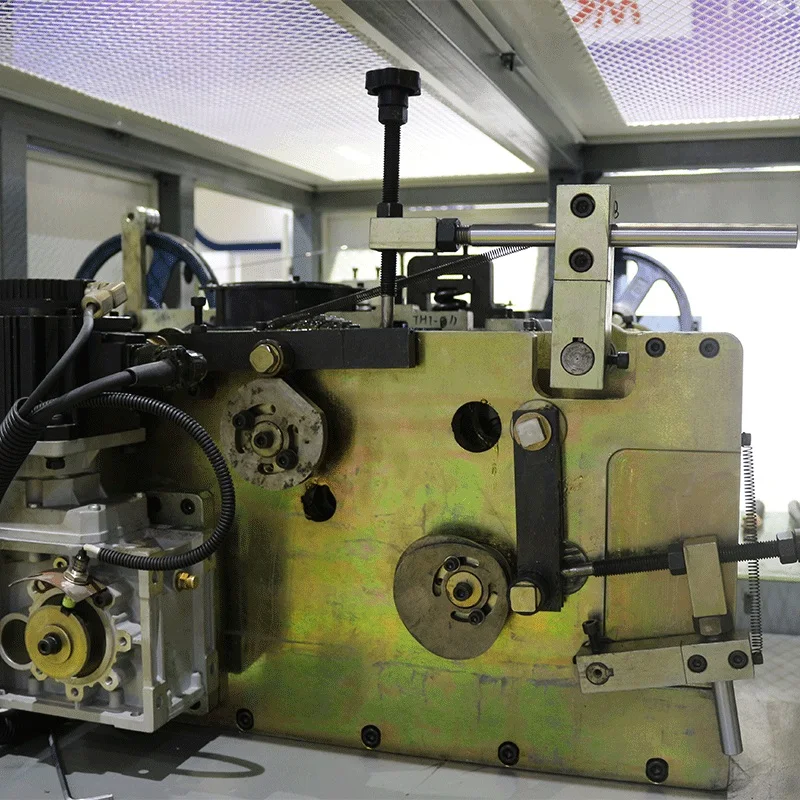 Машина для наматрасников с цифровым управлением, машина для скручивания с двойной головкой, машина для скручивания карманной пружиной