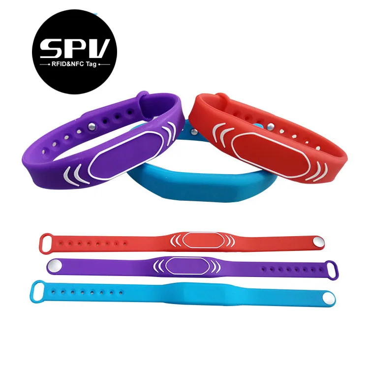 Adjustable Ntag213 NFC Waterproof RFID Passive Amusement Park Silicone Wristband