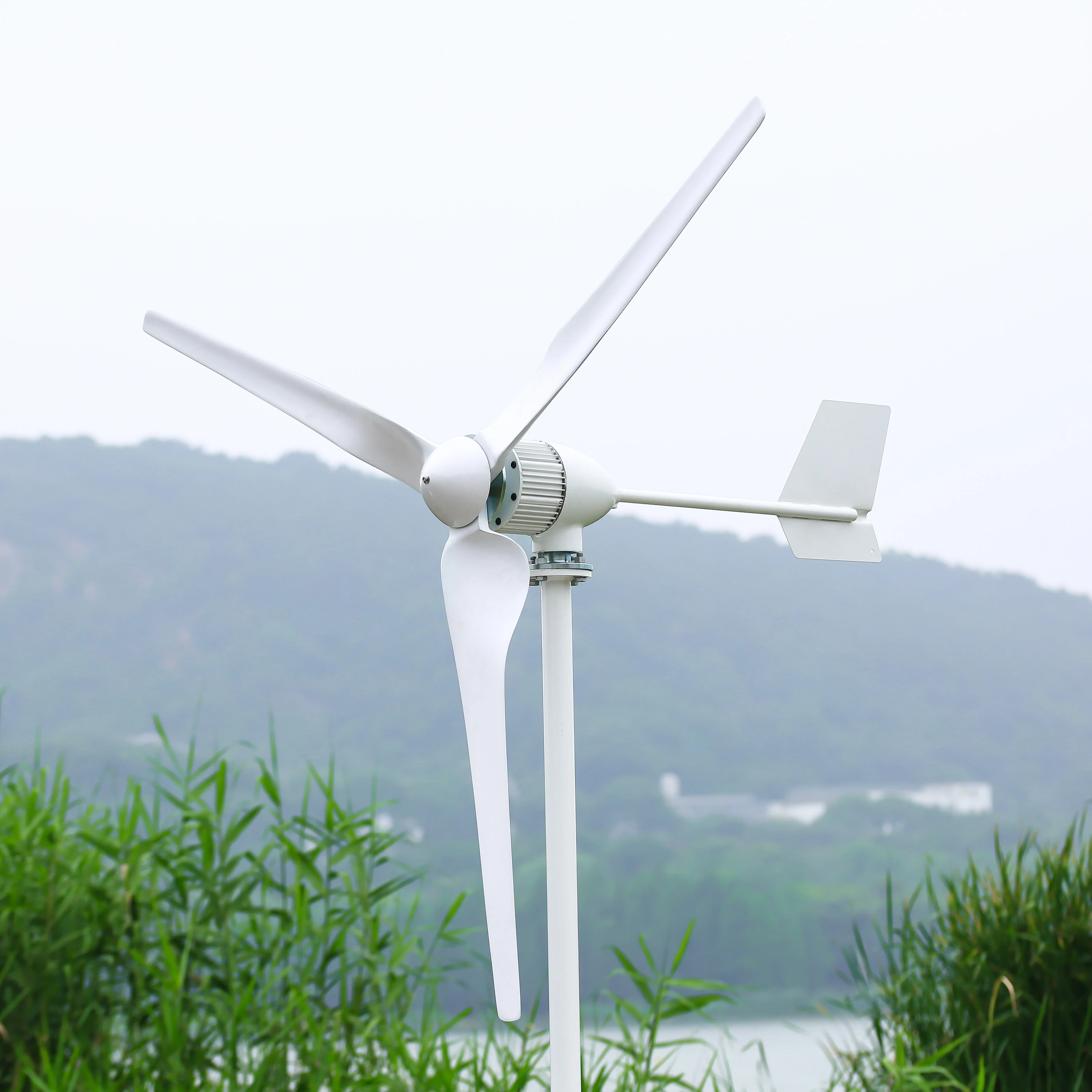 24V 48V 96V Wind Turbine 1.5kw 2kw 5kw Wind Turbine Generator with Solar Energy