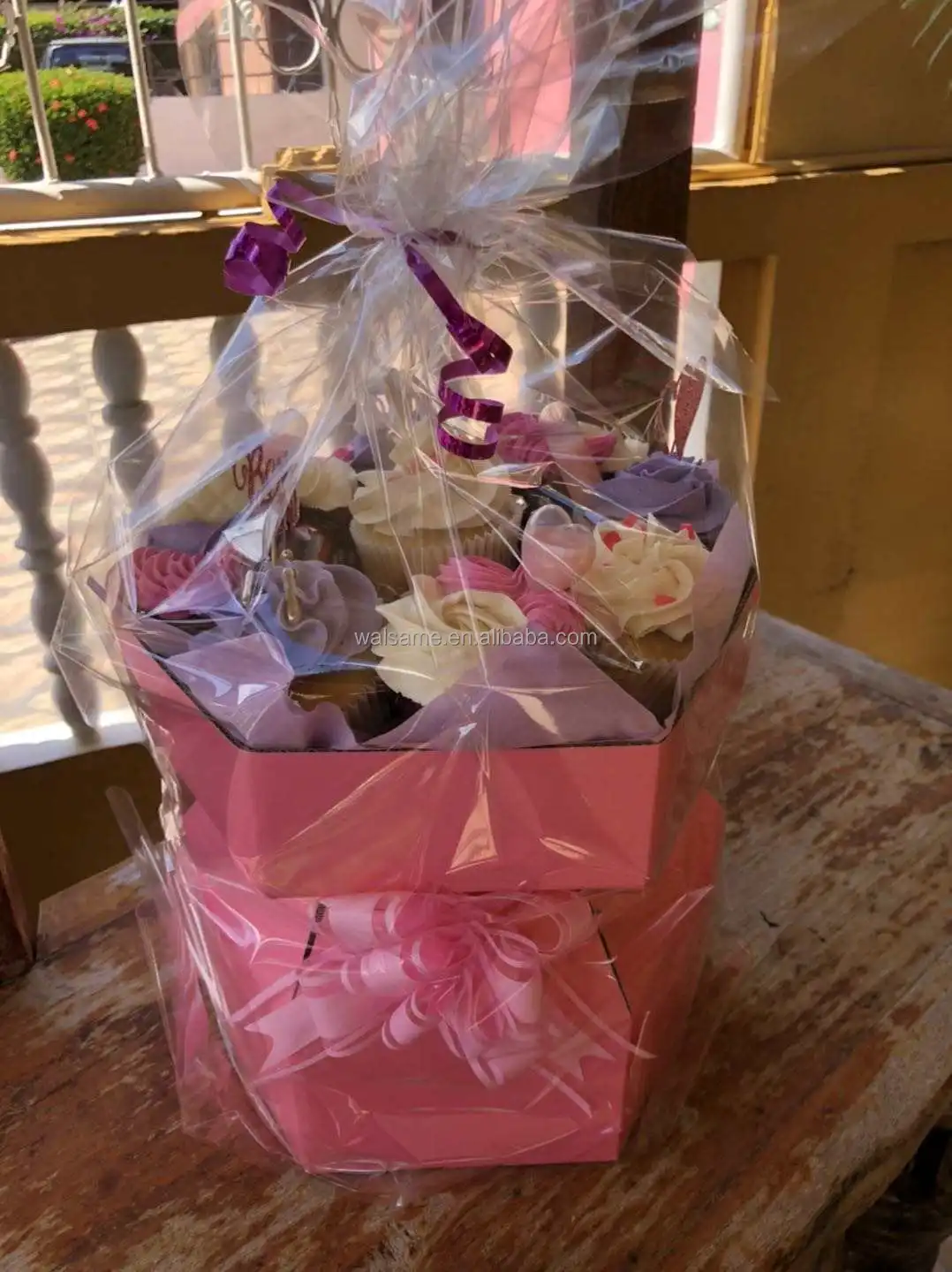 cupcake flower box1.jpg