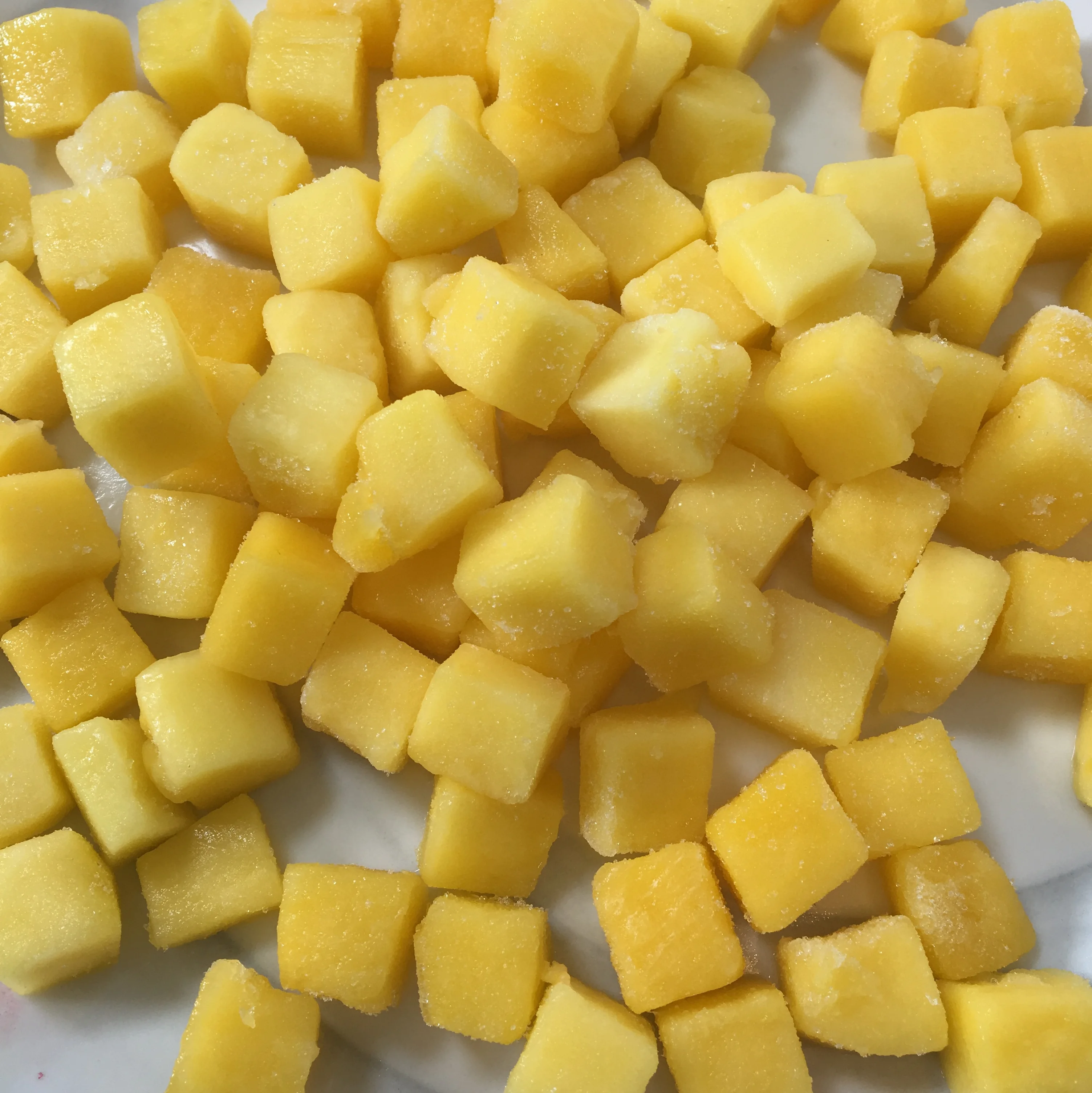 Professional team carton packing china high quality iqf frozen vegetable green pea