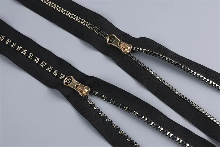 Top Quality 5# Dual Waterproof Resin Zipper Making Machine For Textile Bag Garment