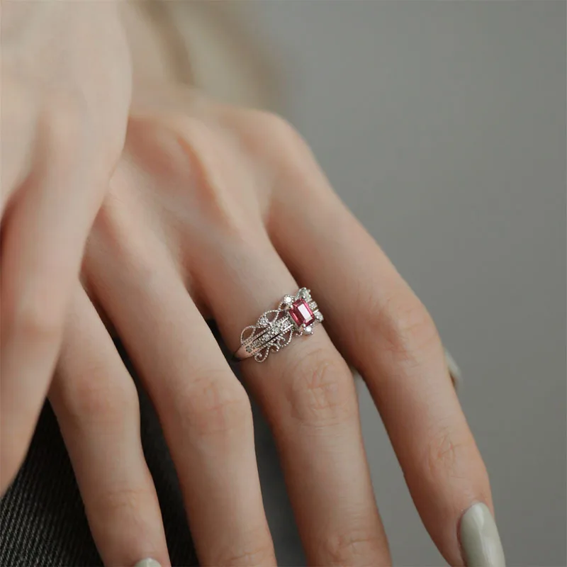 Gothic Red Zircon Lace Geometric Ring for Women Girl Gift Retro Palace Engagement Jewelry Luxury Rings Anillo femenino