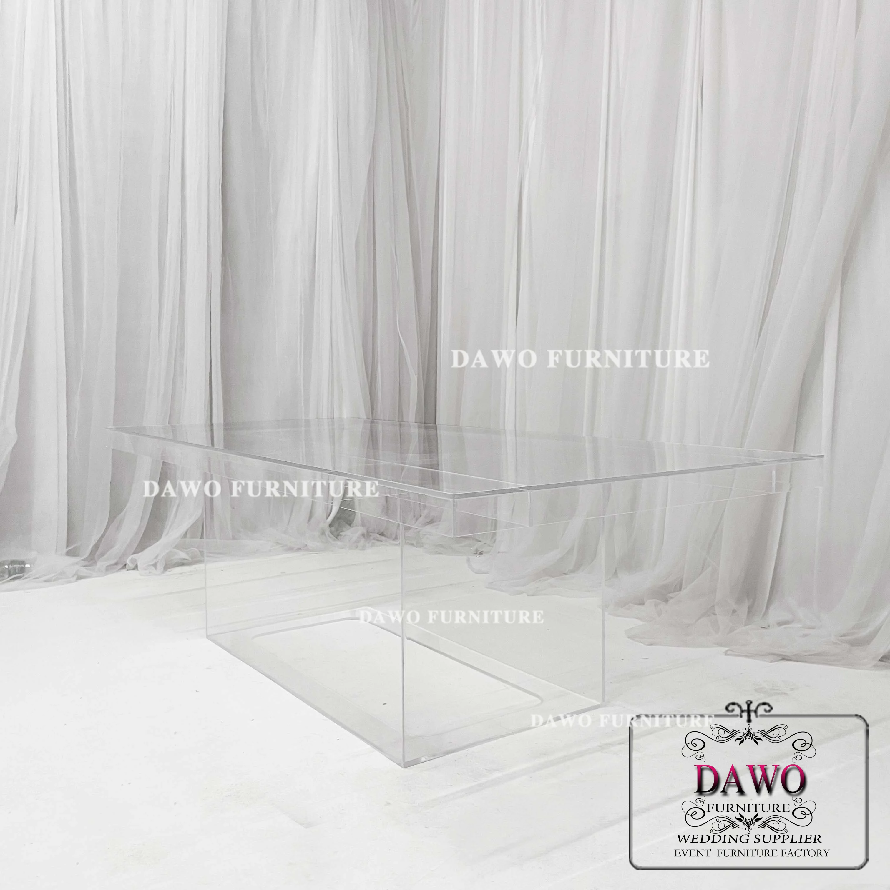 New design square shape clear acrylic cake table used for kids party event decoration