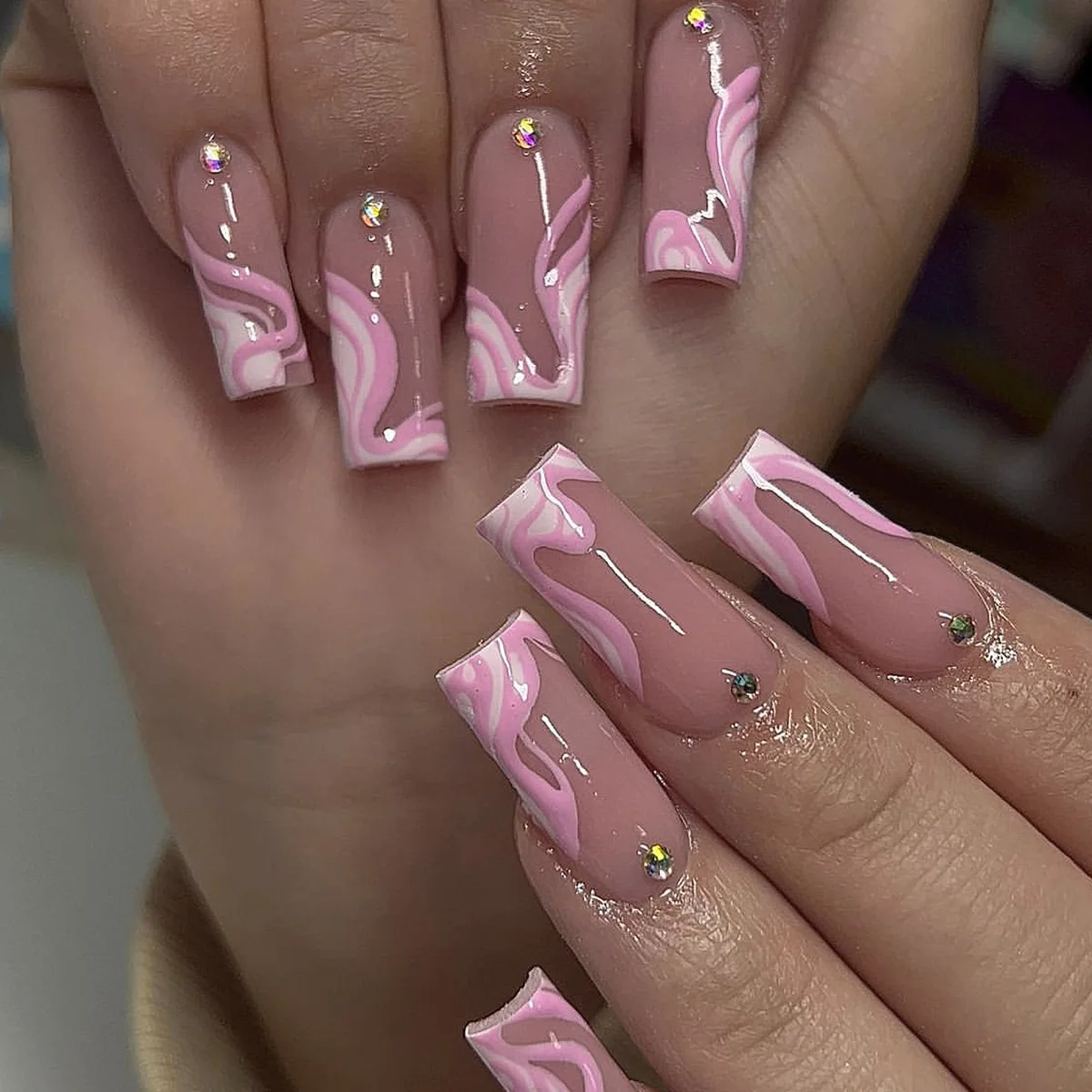 Full Cover 24pcs Private Label Press On Nails Wholesale Artificial Fingernails Acrylic False Artificial Fingernails With Glue