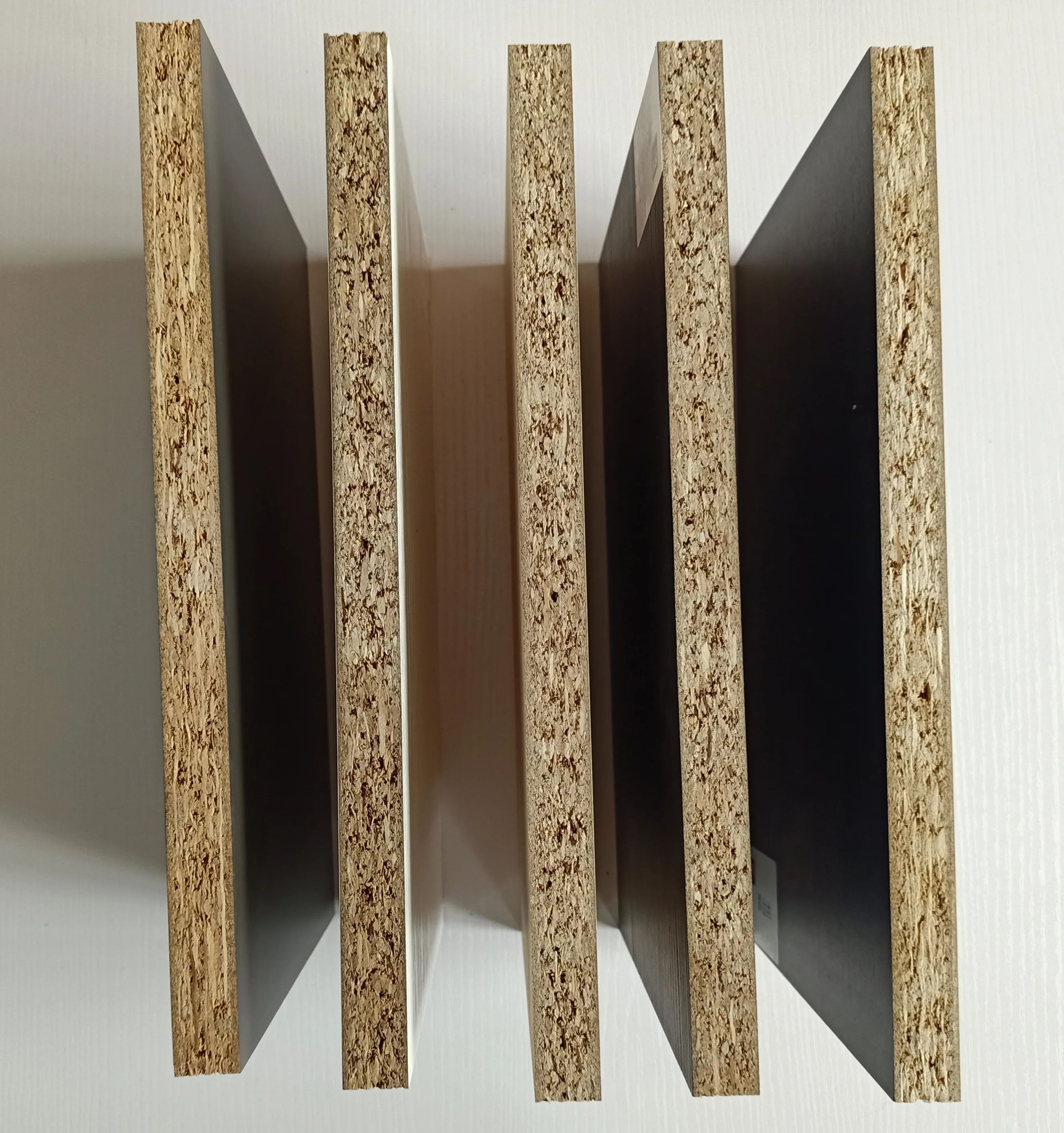 high grade factory price waterproof melamine wood panels 12 mm 25mm particle board moistureproof