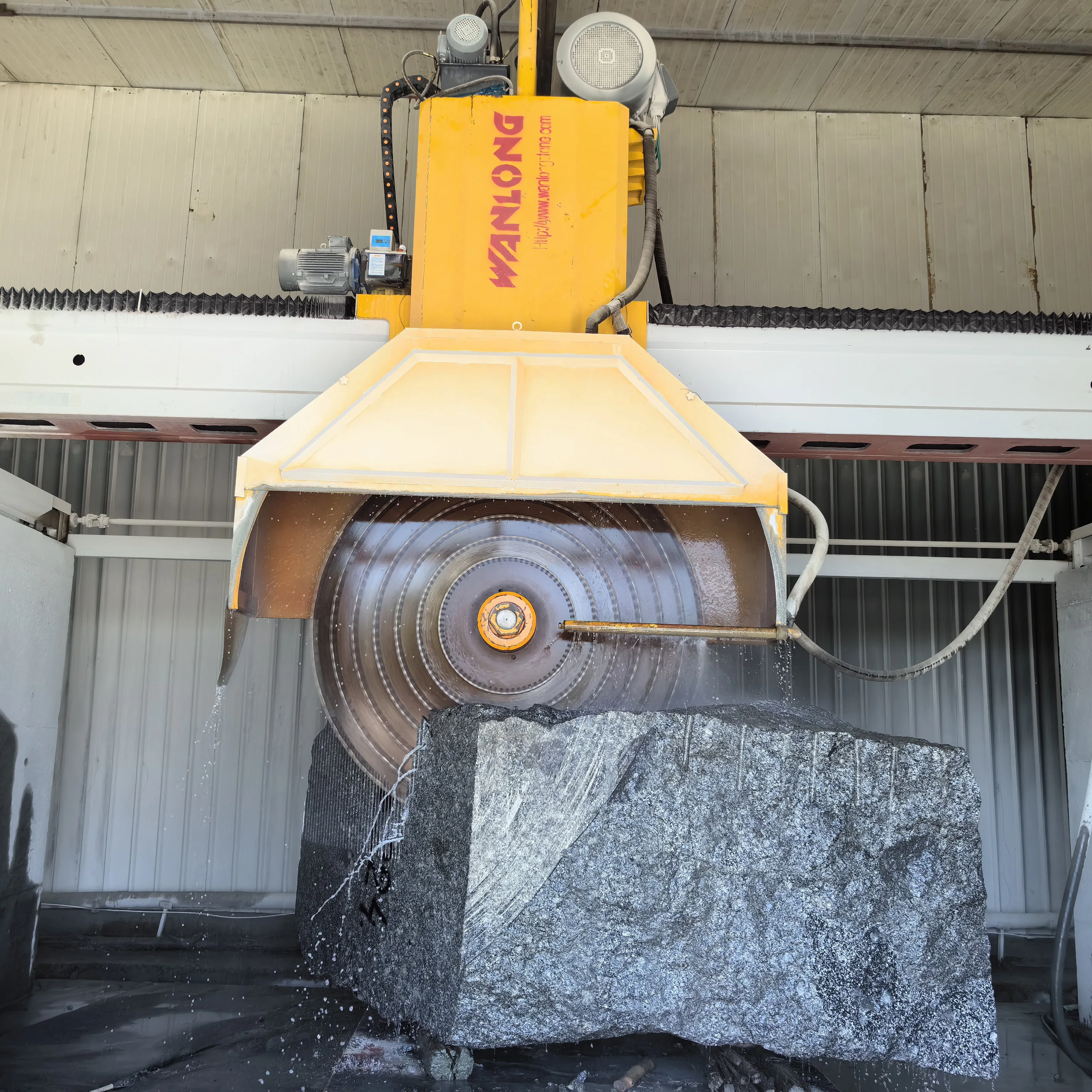 WANLONG Stone machinery  QSQ-1700A-26p multi-blade bridge granite block cutter saw gantry stone cutting Machine quarry