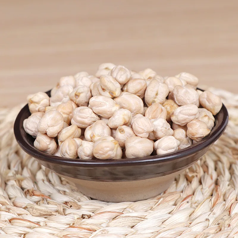 The factory sells a large number of chickpeas directly to meet the food demand