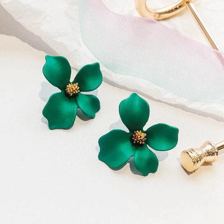 LX-186 Wholesale Fashion Artificial Fresh Women Ear Jewelry Korea Modern Sweet Flower Stud Earrings For Girls