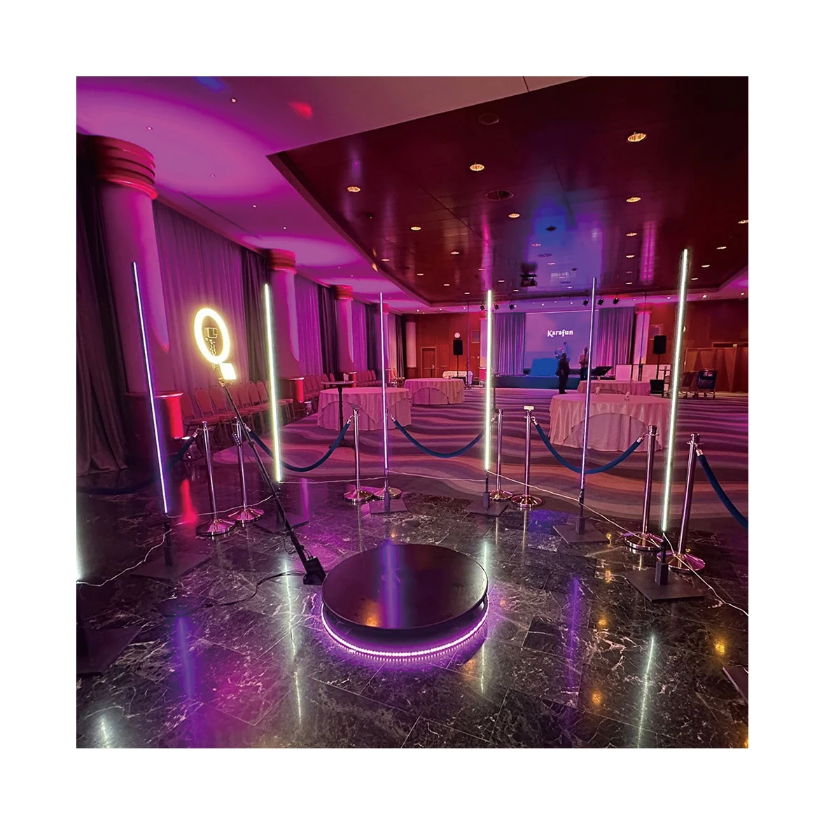 Portable Selfie 360 Degree Platform Spinner Business Photobooth 4 -6 100Cm 40 Inch 360 Photo Booth With Backdrop Enclosure