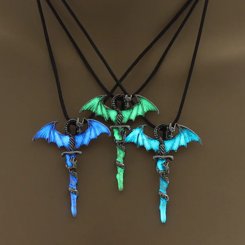 hot sale luminous Dragon Glowing Stone Flying Glow in the Dark Necklace for Women Men pendant halloween creative jewelry