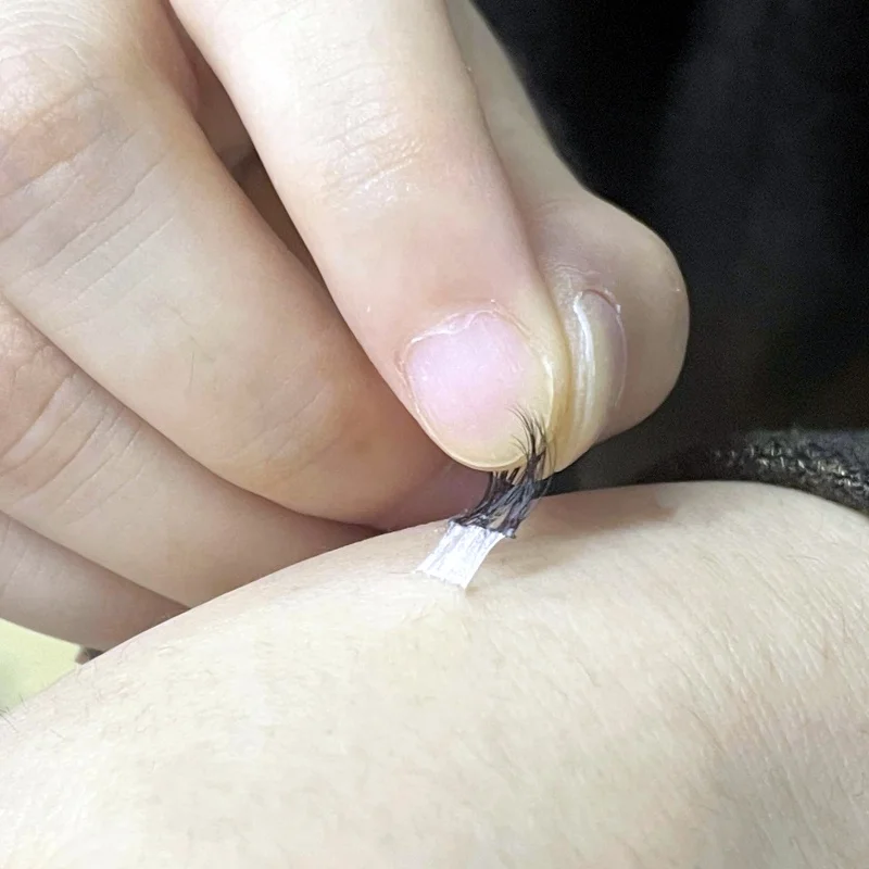 New 10 Days Press On Lashes Customized Self Adhesive Individual Lashes Whole Sale Segment Press On Lashes No Glue Personalized