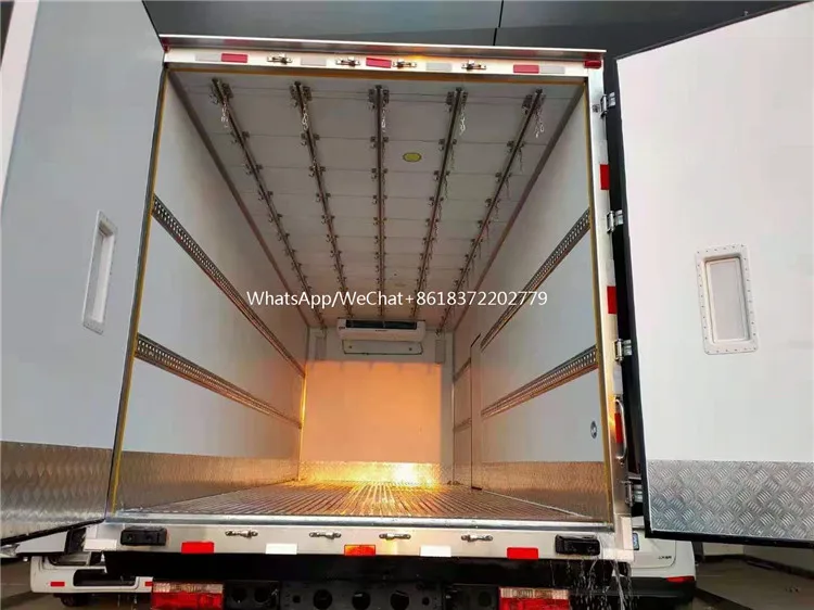 FOTON AUMAN EST-M 4x2  LHD 7M FREEZER BOX 15T REFRIGERATED TRUCKS