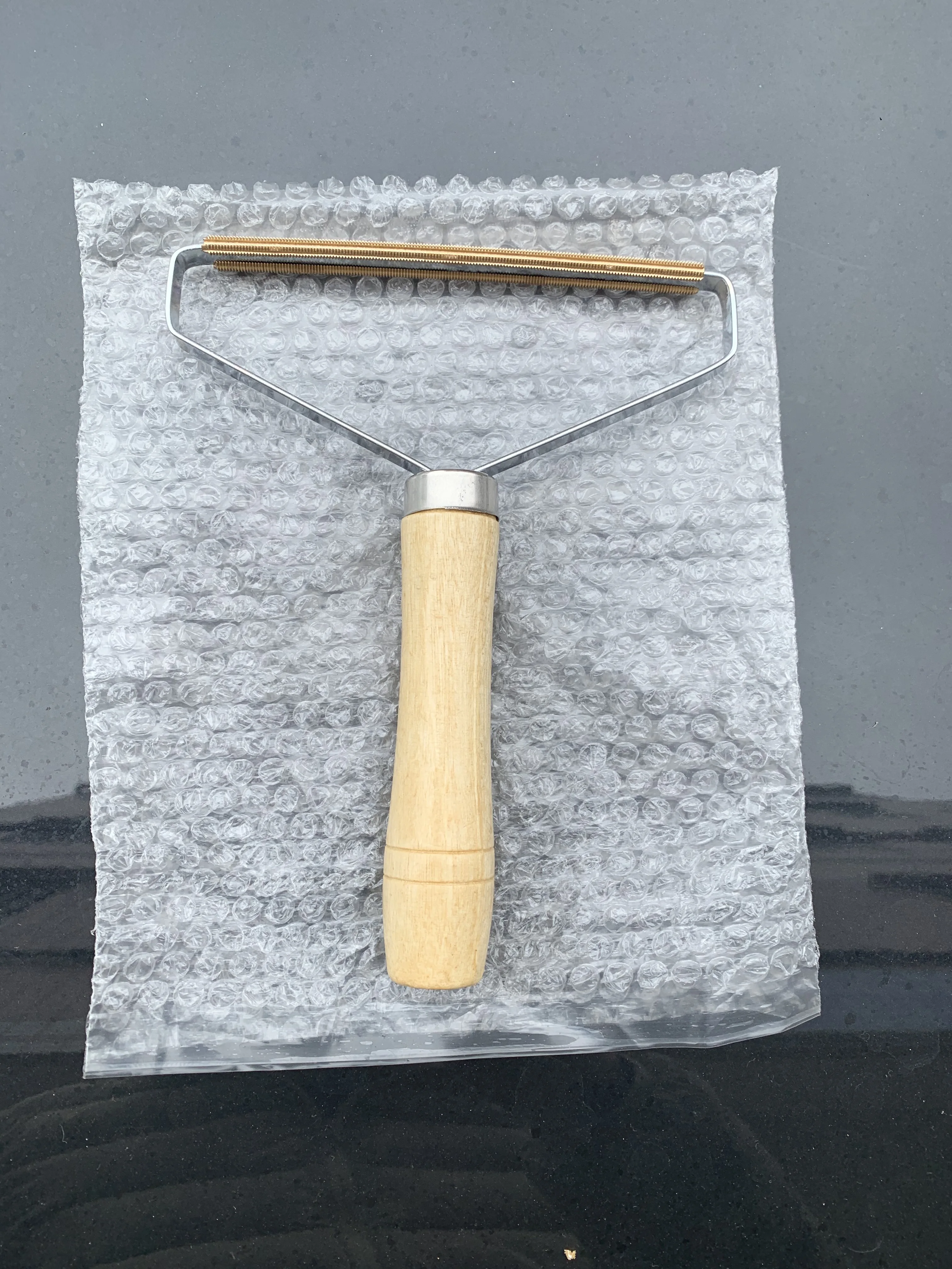 high quality light color wood wooden coat sweater shaver clothes lint remover