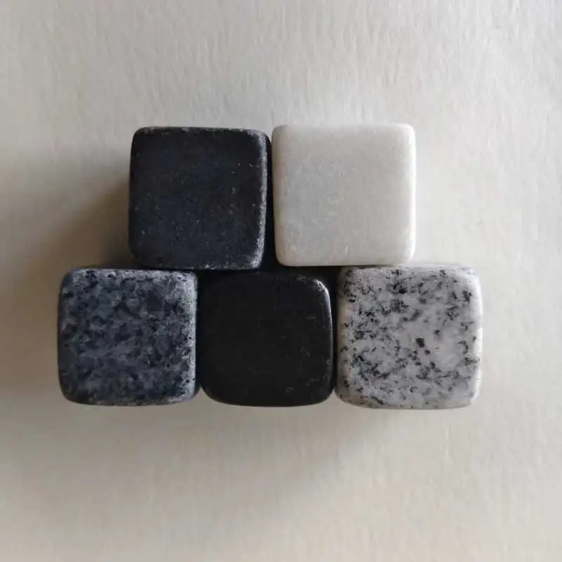 Top Seller Wholesale Personalized Granite Marble Cubes Chilling Stone Set In Gift Case Whisky Ice Stone For Whisky Bourbon