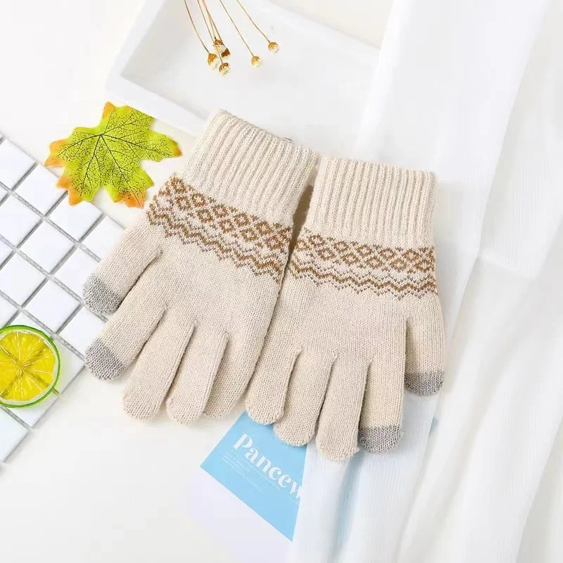Customized Jacquard Windproof Touch Screen Winter Gloves Unisex Knitted Gloves