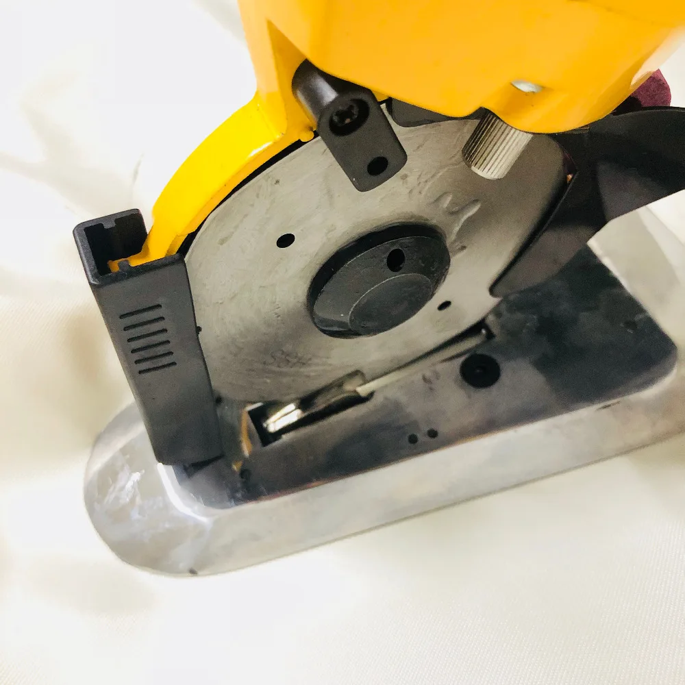 RC-100 Cloth cutting machine with Low Noise Motor, Adjustable Speed Electric Scissors for Cutting Fabric and Cotton