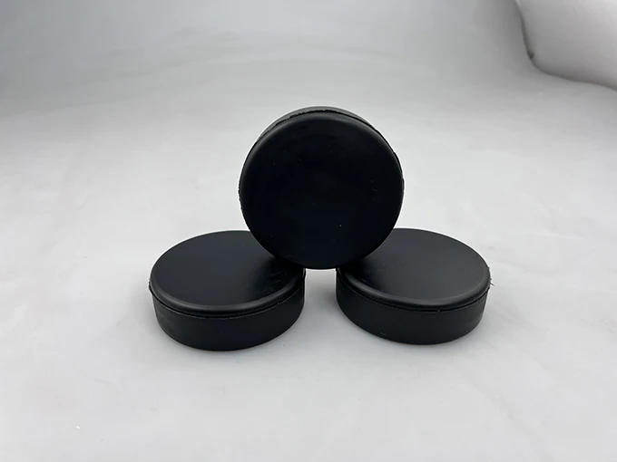 Factory Direct Sell Rubber International Hockey Training Puck Manufacturers Rubber Pucks