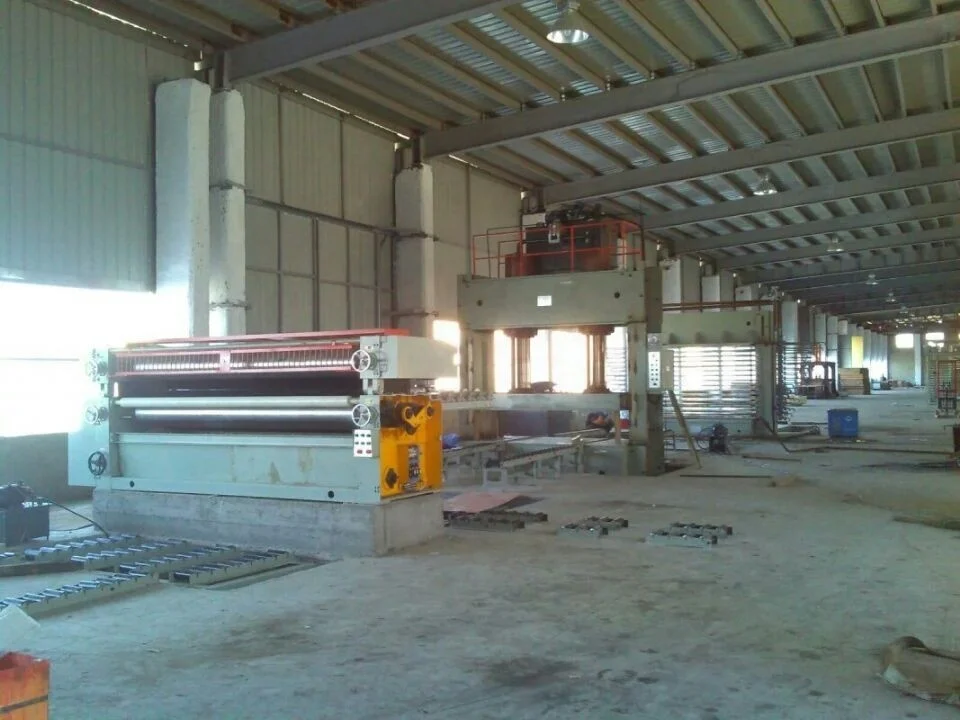 600Ton 15 Layers Plywood Hot Press Machine with Loading Device