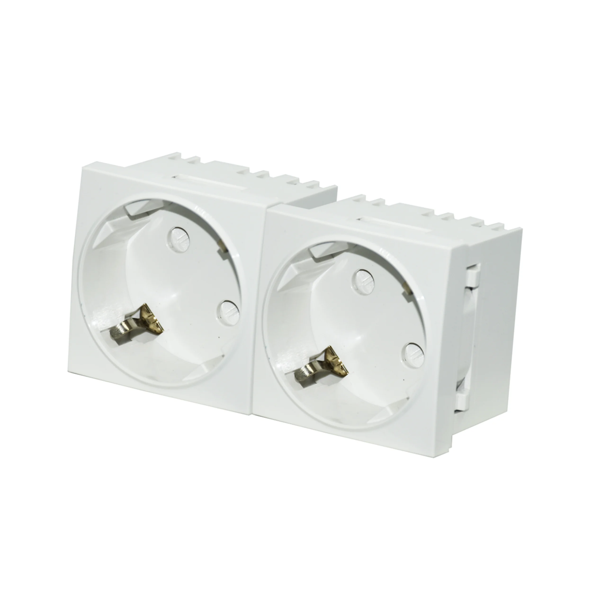 EU Standard German Schuko Socket 4 ports 16 A 250 V Series wall power outlet tamper resistant 45*45mm PC white