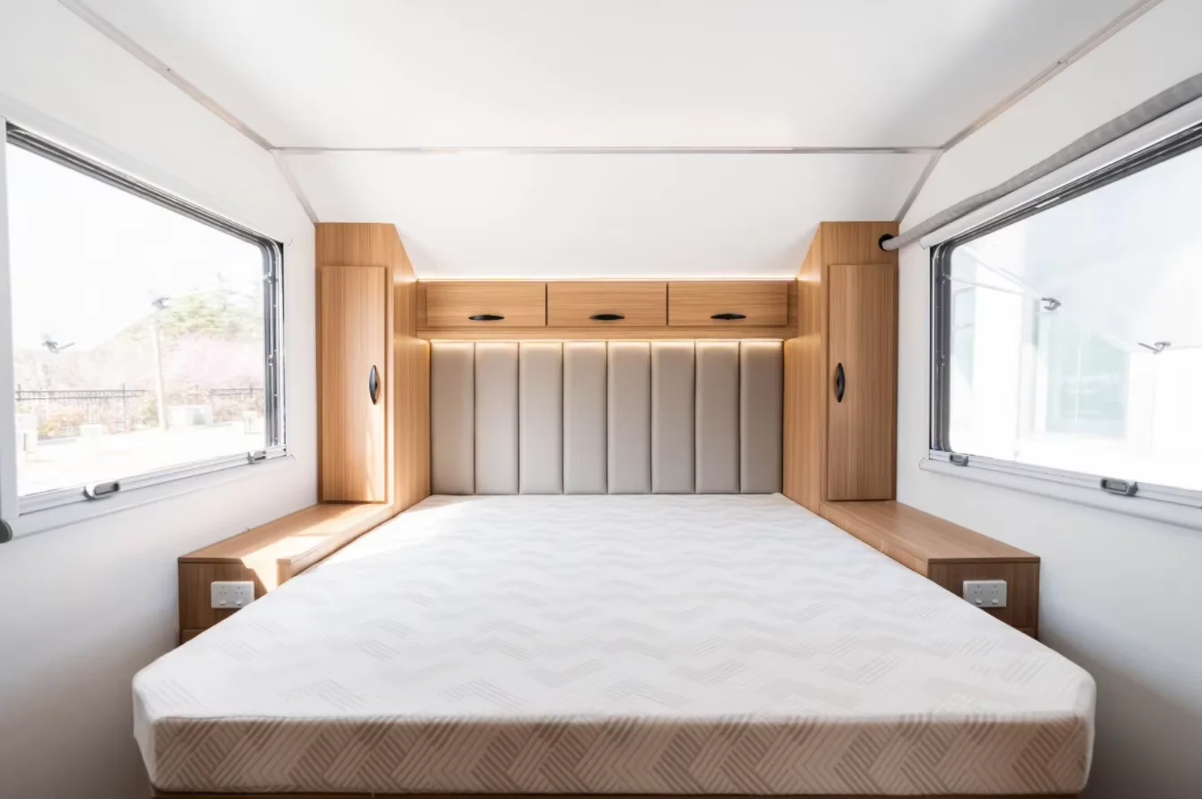 Sharefer Leisure Camper 24ft camping Caravan for 5-6 people Off Road Caravans Off road Camper Trailer