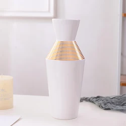 Hot sale european modern tabletop home decoration black and white ceramic & porcelain decor flower vase