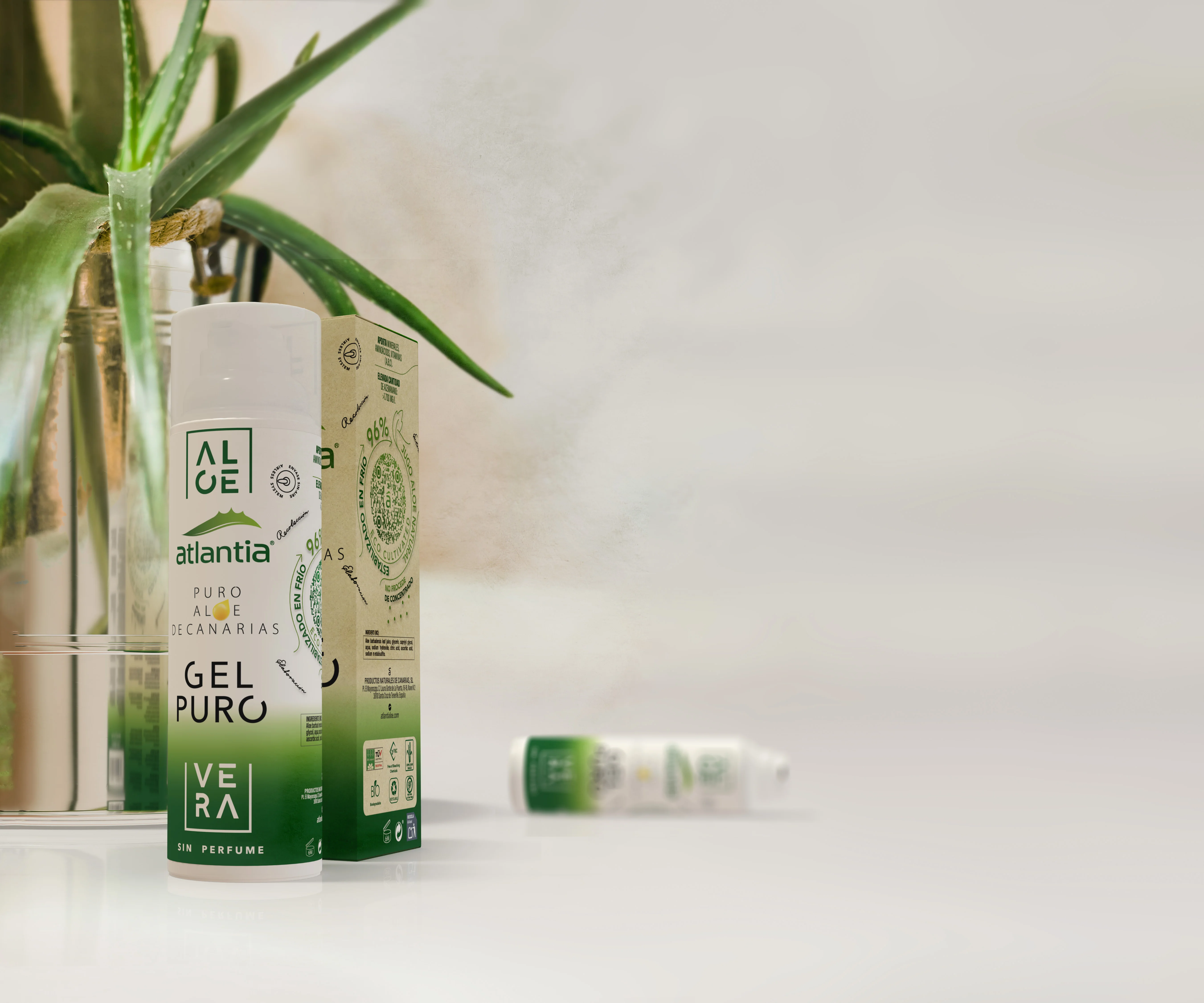 High Quality Spanish Luxurious Organic Pure Aloe Vera Gel 96% Cold Stabilised 200ml For Skincare
