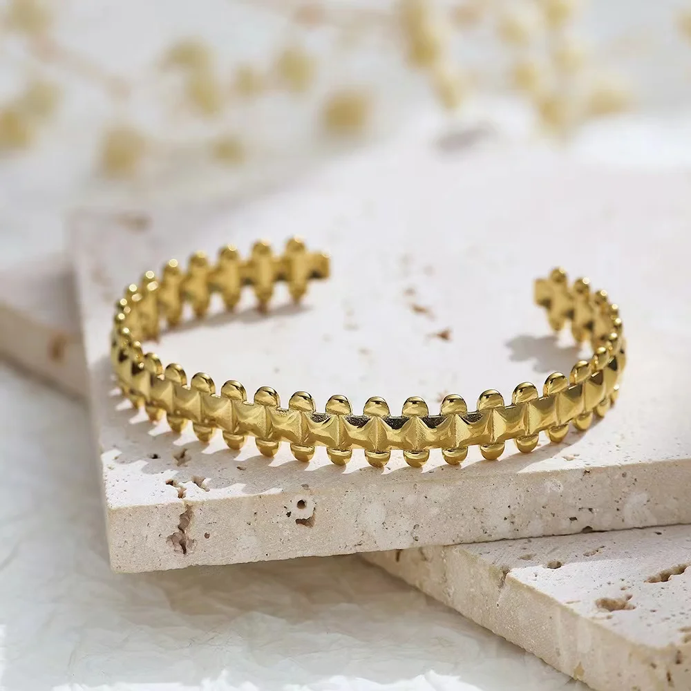 Новинка модные ювелирные изделия из нержавеющей стали с покрытием 18k незапятнанные браслеты открывающиеся шипами