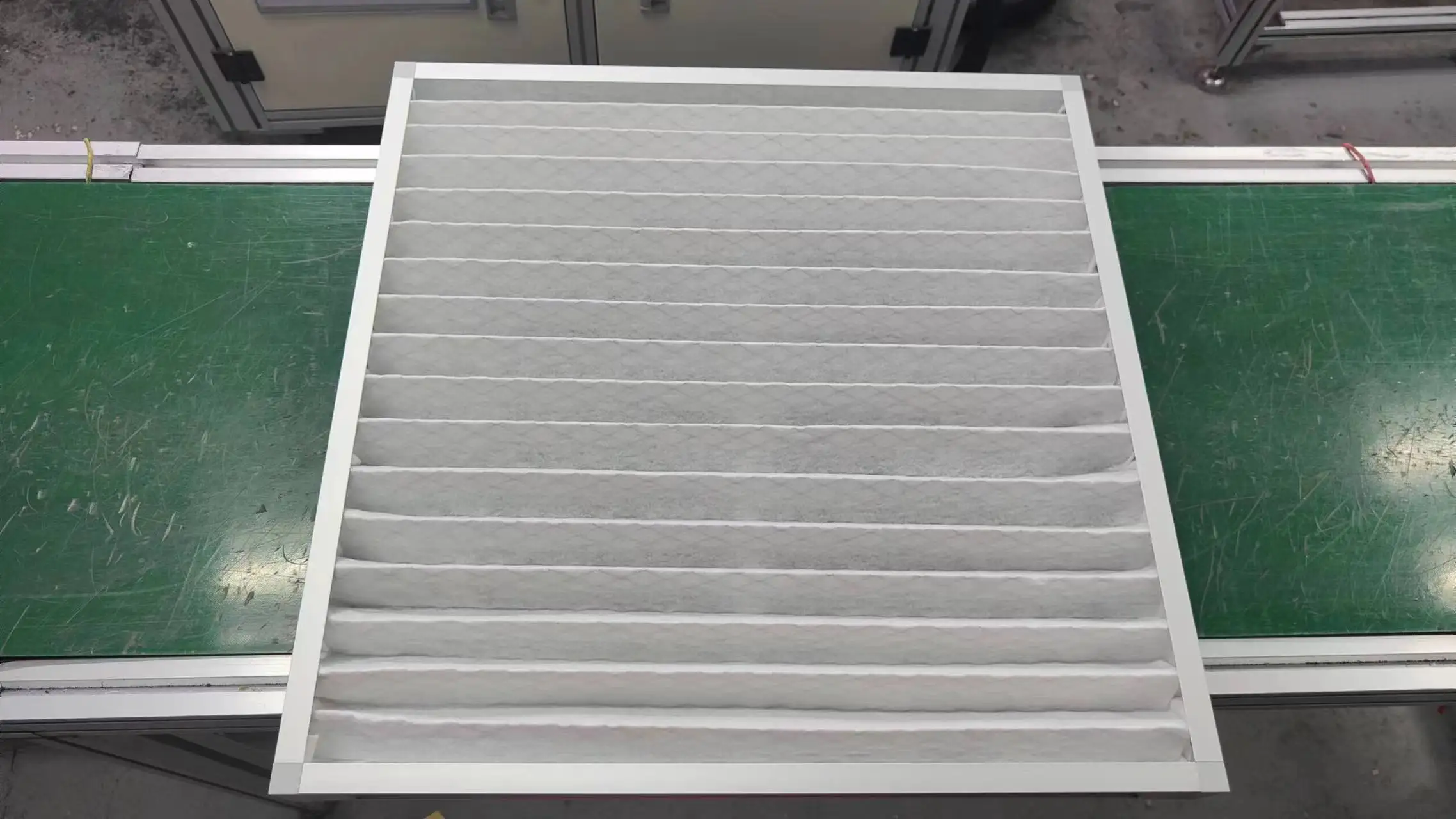 24x24x2 Primary Efficiency 85% F7 F8 F9 MERV 12 13 14 air filter galvanized steel frame yellow media
