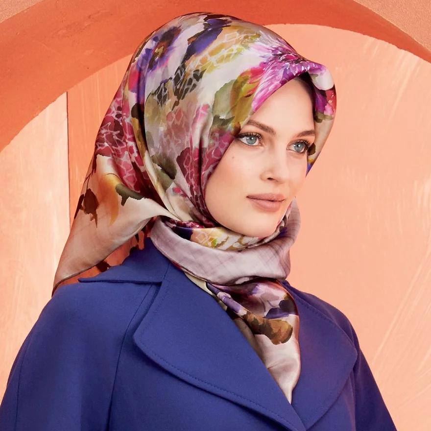 Hot sell 90 square printed women hijab Digital printed custom print  square  silk satin scarf muslim