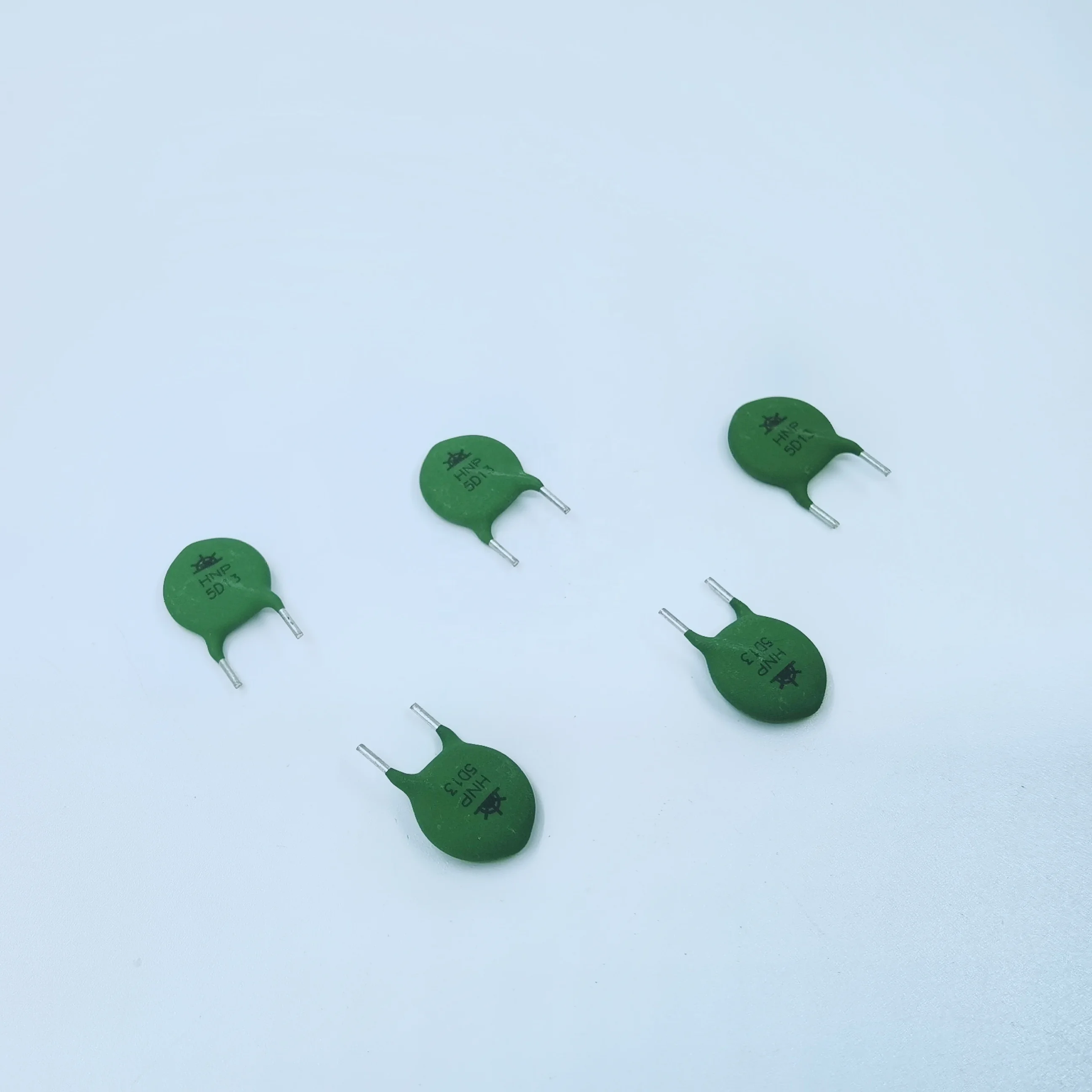 Dongguan China resistor supplier MF72 5 ohm 13mm 5d-13 power NTC Thermistor with 3.5mm cut lead