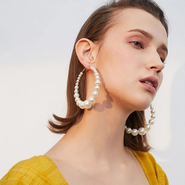  2021 New Design Wholesale Big Ring Geometric Earrings Faux Pearl Hoop