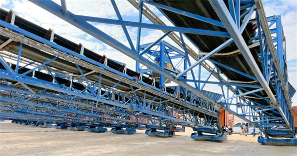 Portable Transfer Conveyor Jump or Grasshopper quick set-up and high production Very Durable